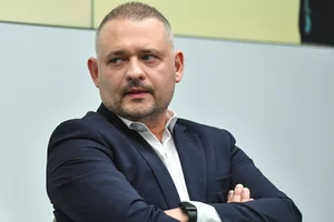 Miniatura: Poseł KO stracił stanowisko. Czarne chmury...