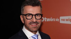 Miniatura: Znany dziennikarz z tęczową przypinką....