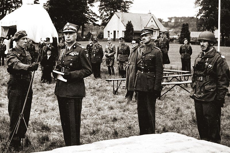 Jak nazywał się polski generał, który był jednym z dowódców w czasie operacji "Market Garden"?