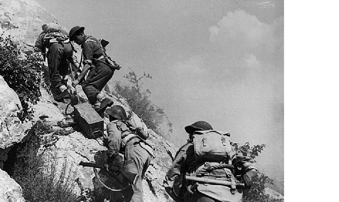 Polscy żołnierze podczas walk o Monte Cassino, maj 1944 r.