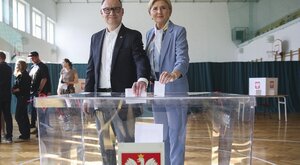 Miniatura: Para prezydencka oddała głos w wyborach....