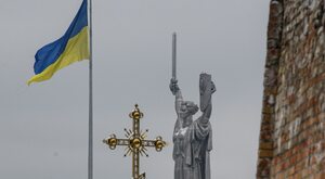 Miniatura: Kijów na froncie propagandy historycznej