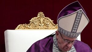 Papież Franciszek o pedofilii w Kościele: Błagam Boga o przebaczenie za...