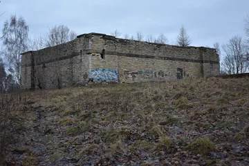 „Zamek umarłych” w Wałbrzychu - stan obecny 