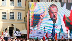 Miniatura: Tusk na wiecu krytykował PiS, nagle...