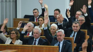 Miniatura: "Ustawa incydentalna" przyjęta przez...