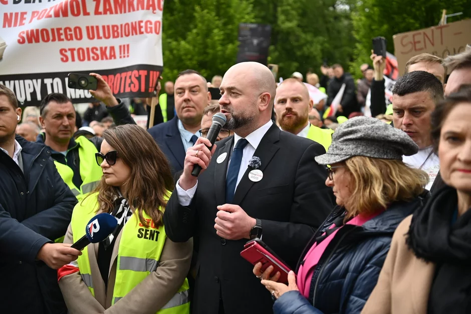 Miniatura: Poseł Konfederacji alarmuje. "Nowe...