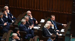 Miniatura: "PiS zrzuca kolejną bombę". Propozycja...