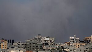 Miniatura: Zmasowany atak Izraela na Gazę....