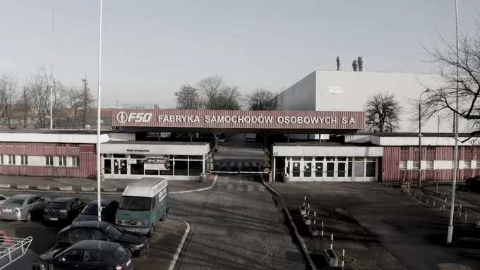 Kadr z filmu „Stracona szansa. Historia Fabryki Samochodów Osobowych w Warszawie”
