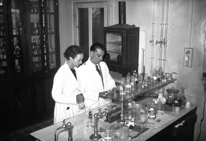 Ir&egrave;ne i&nbsp;Fr&eacute;d&eacute;ric Joliot-Curie, 1935 rok