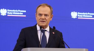 Miniatura: Tusk chce zablokować "flotę cieni" na...