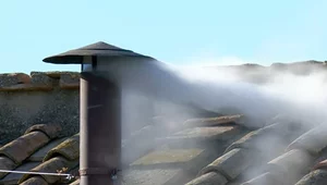 Miniatura: Biały dym nad Kaplicą Sykstyńską. Wybrano...