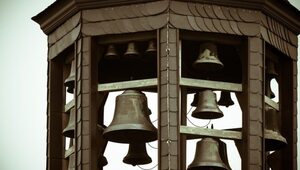 Miniatura: O dzwonach i dzwonnicach