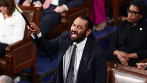 Miniatura: Kongresmen usunięty z izby za zakłócanie...