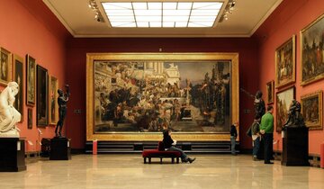 Sala Siemiradzkiego z&nbsp;obrazem "Pochodnie Nerona" w&nbsp;Galerii Sztuki Polskiej XIX wieku (Sukiennice, Muzeum Narodowe)