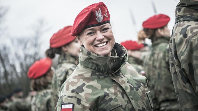 Dzień Kobiet w 1 Warszawskiej Brygadzie Pancernej w Wesołej