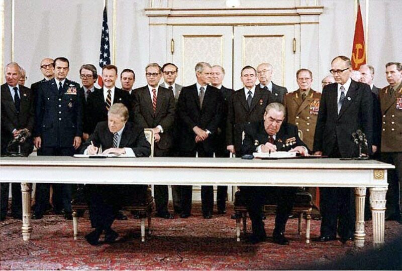 Jaki skrót miało porozumienie ws. broni strategicznych podpisane przez USA i ZSRS w 1972 roku?
