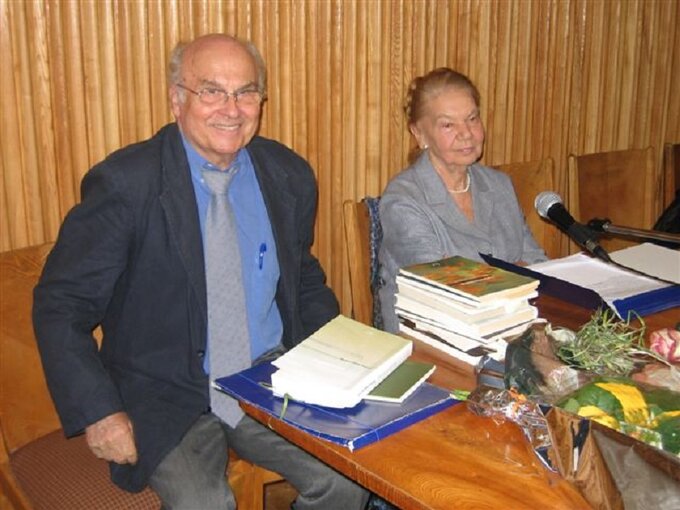 Ryszard Kapuściński i Julia Hartwig w Warszawie, 2006 rok.