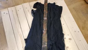 Miniatura: Wędkarz znalazł średniowieczny miecz w Wiśle