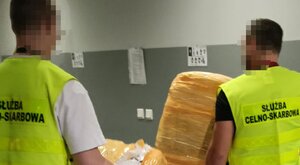 Miniatura: Grek ukrył w walizce prawie 45 kg...