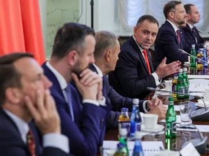 Miniatura: Dwukrotna przewaga prezydenta nad rządem....