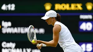 Miniatura: Trzysetowy bój Świątek na Wimbledonie....