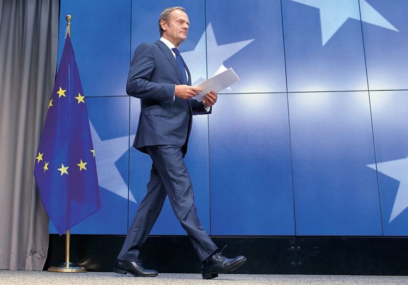 Głosowanie 27:1. Przy sprzeciwie Polski, Donald Tusk  został ponownie wybrany na szefa Rady Europejskiej. 