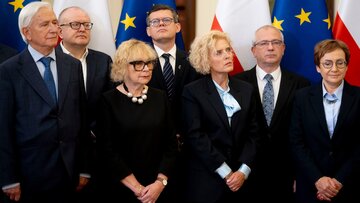 Sędziowie wybrani przez Sejm do&nbsp;Trybunału Konstytucyjnego w&nbsp;gabinecie marszałka Sejmu podczas ślubowania Macieja Berka