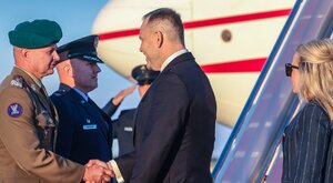 Miniatura: Prezydent wylądował w USA. Klich nieobecny...