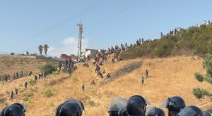 Miniatura: Policja w Maroku rozproszyła migrantów....