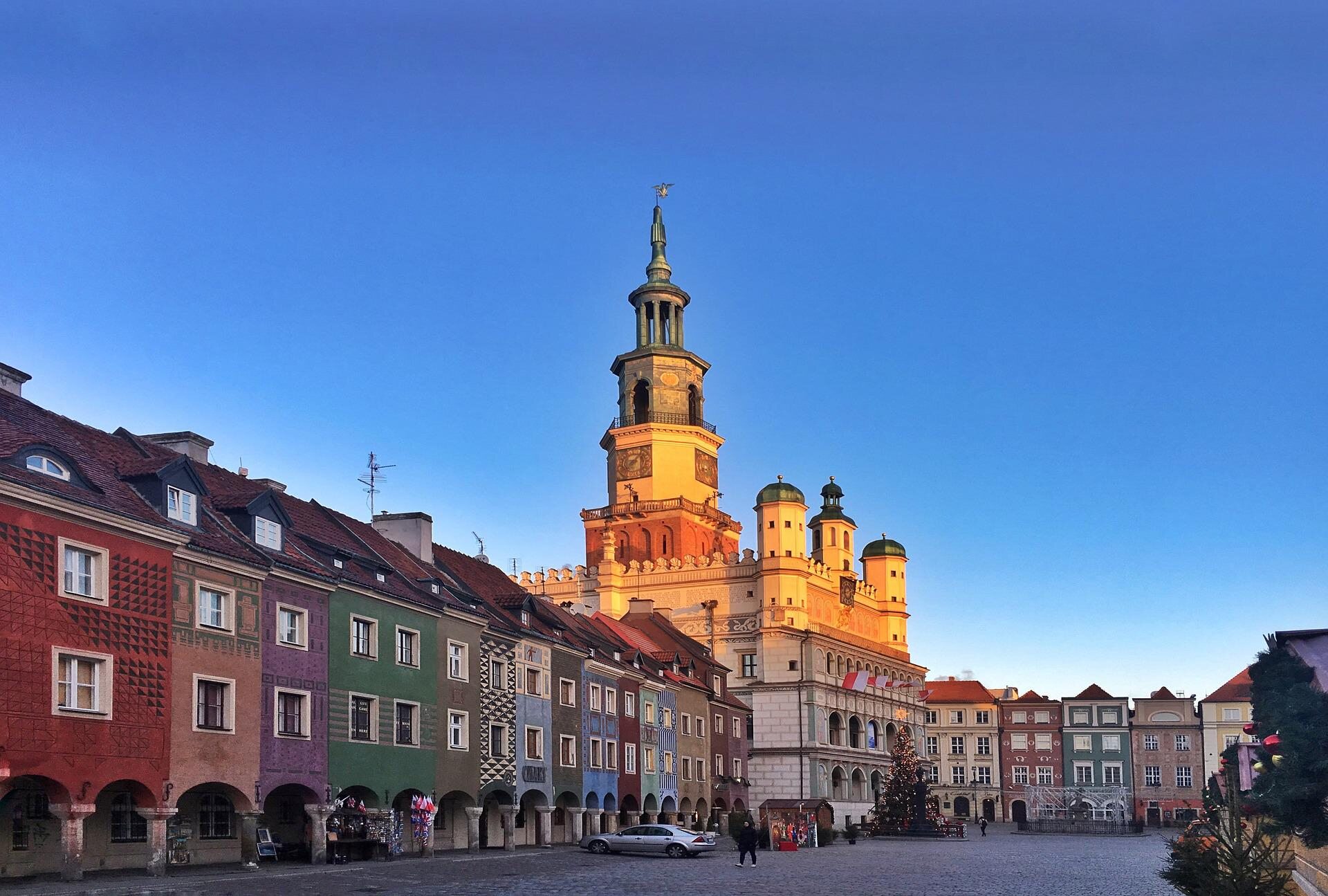 Jak mówi legenda, skąd wzięły się koziołki na poznańskiej wieży ratusza?