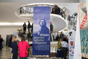 Miniatura: Awantura o wystawę o Wajdzie. Konfederacja...
