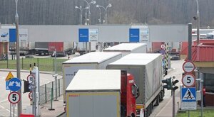 Miniatura: Polska otworzyła dwa przejścia graniczne z...