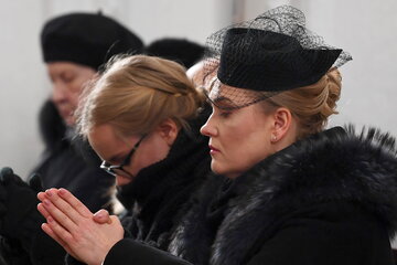 Gdańsk. Żona zmarłego Magdalena Adamowicz  i córka Antonina Adamowicz 