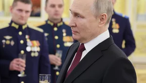 Miniatura: Putin z kieliszkiem w dłoni mówi o wojnie....