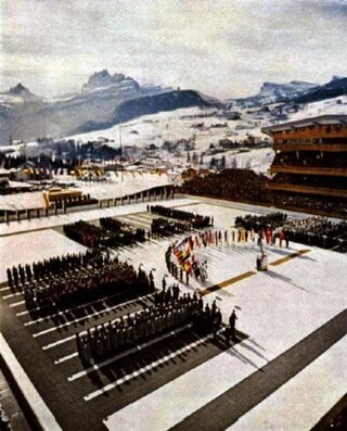 Ceremonia otwarcia Zimowych Igrzysk Olimpijskich 1956 w&nbsp;Cortina d'Ampezzo