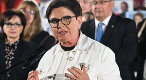 Miniatura: Szydło krytykuje Tuska. "Upokorzony przez...