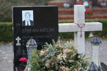 Gr&oacute;b Stefana Melaka na&nbsp;Wojskowym Cmentarzu na&nbsp;Powązkach