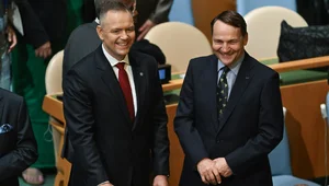 Miniatura: Tym politykom ufają Polacy. Sikorski...