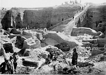 Kr&oacute;lewskie grobowce z&nbsp;Ur. Prace archeologiczne pod&nbsp;koniec XIX wieku