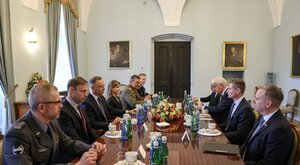 Miniatura: Prezydent spotkał się z szefem Lockheed...