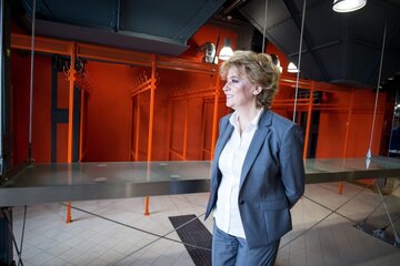 Prezydent Łodzi Hanna Zdanowska została prawomocnie skazana na karę grzywny. Ten fakt wywołał duże poruszenie. Politycy PiS twierdzą, że zgodnie z prawem Zdanowska (nawet jeśli wygra wybory) nie będzie mogła ponownie objąć urzędu prezydenta miasta. 