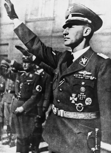 Reinhard Heydrich. Zdjęcie pochodzi z&nbsp;książki: "Mąż, ojciec, zbrodniarz. Prywatne życie Reinharda Heydricha", Nancy Dougherty i&nbsp;Christopher Lehmann-Haupt, wyd. Pr&oacute;szyński i&nbsp;S-ka