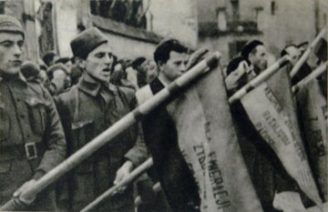 Dąbrowszczacy składają przysięgę na&nbsp;wierność Republice