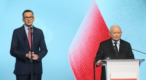 Miniatura: PiS się kruszy