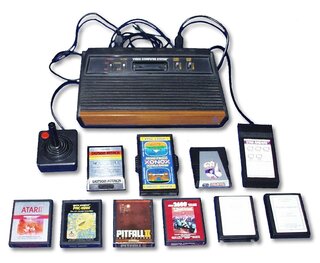 Atari VCS z kartridżami
