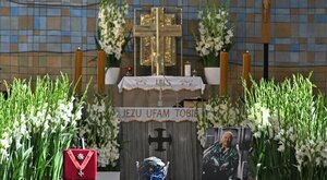 Miniatura: Pogrzeb Stanisława Soyki. Tłumy żegnają...