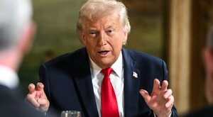 Miniatura: Siniaki na rękach i aspiryna. Trump...