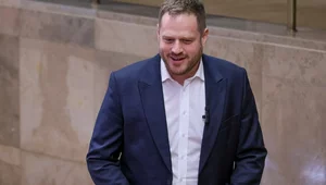 Miniatura: Rząd obniża ceny paliw. Cieszyński:...